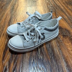 True‎ Religion Shoes Women 8 Medium Silver White Bling Addilyn Lace Up Sneaker
